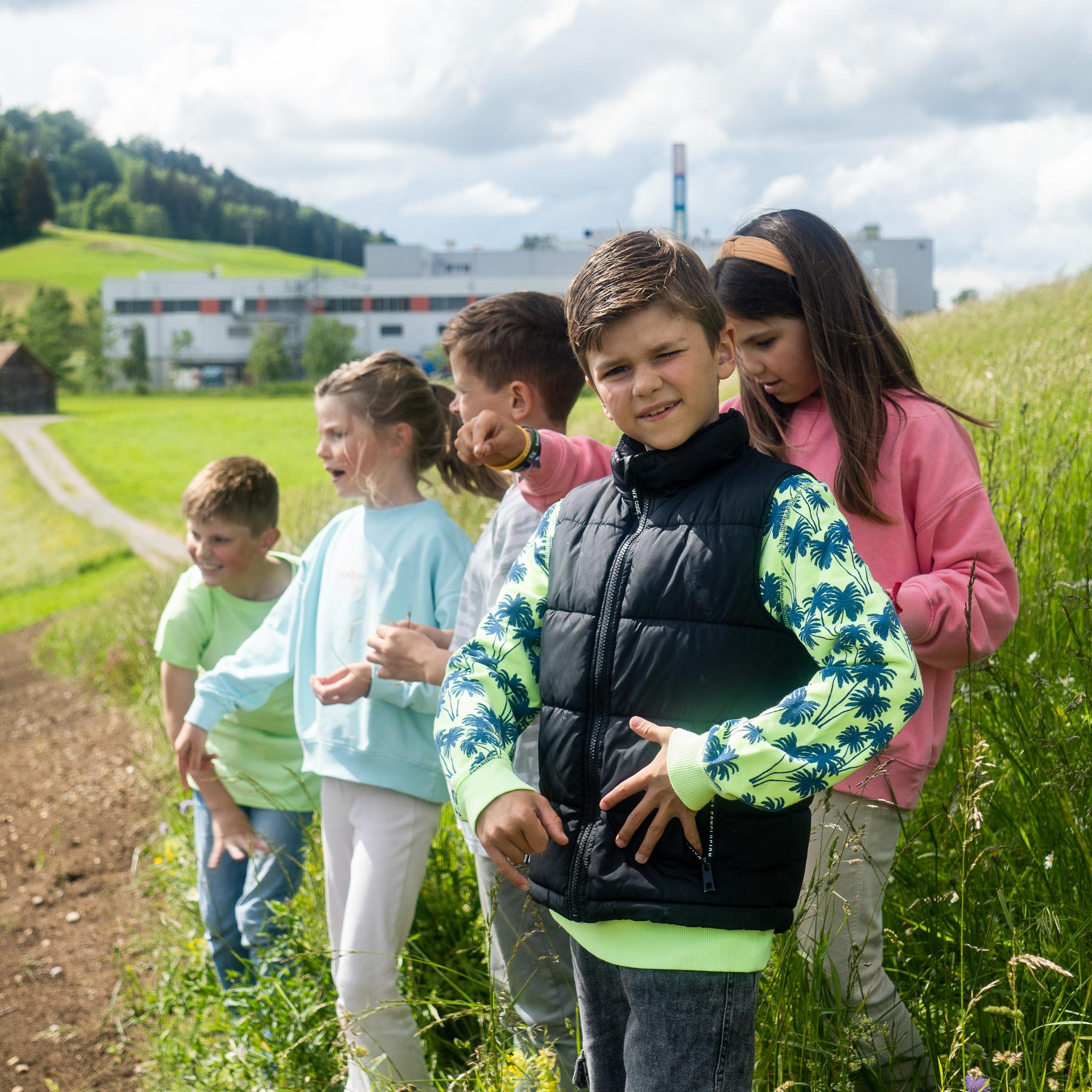 Kinder vor Maestrani